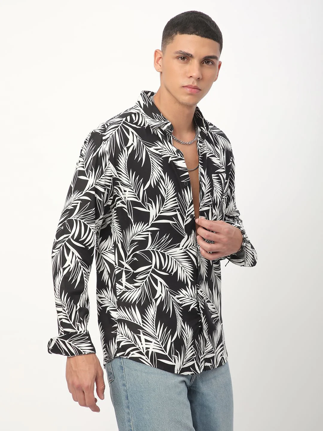 Black & White Hawaiian Printed Shirt - Image 7
