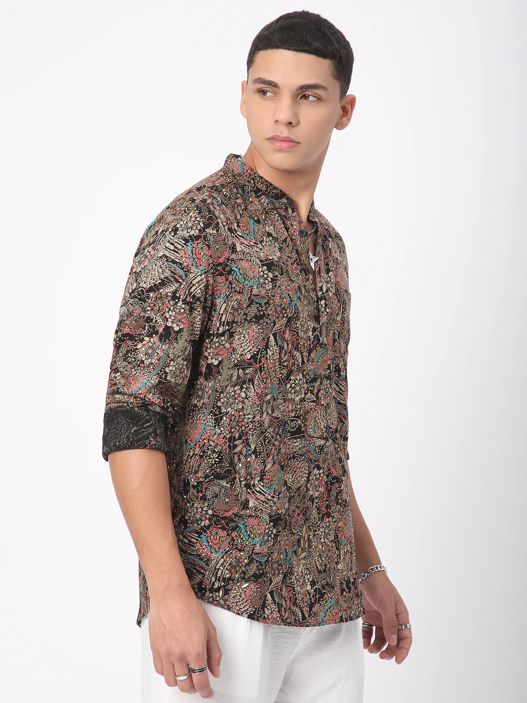 Intricate Multicolour Foil Printed Kurta - Image 7